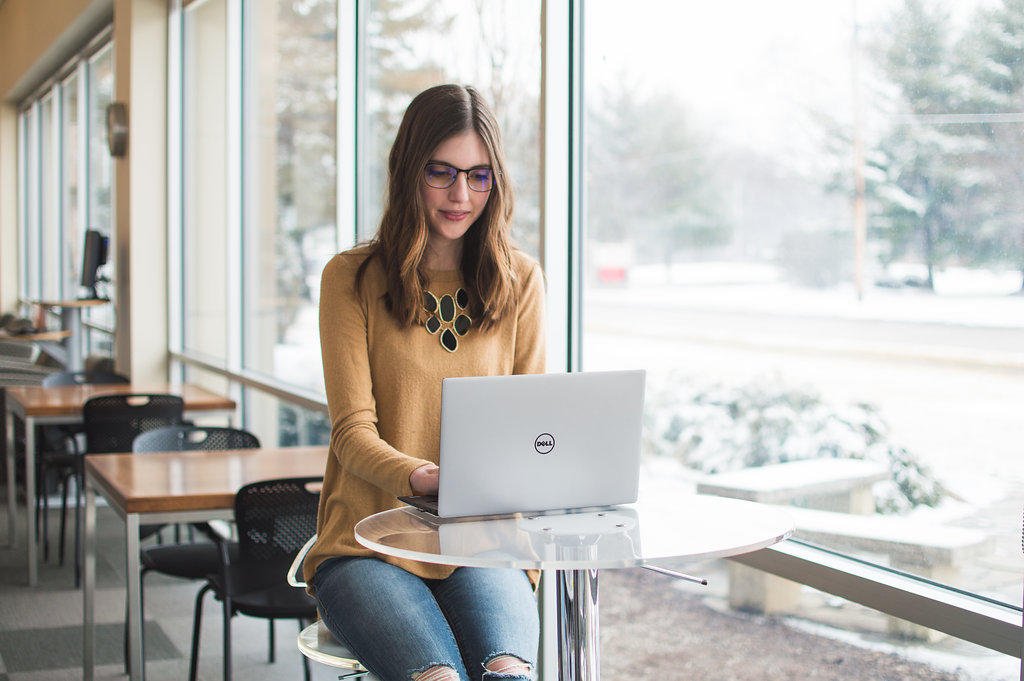 How to Start a Profitable Blog in 2017