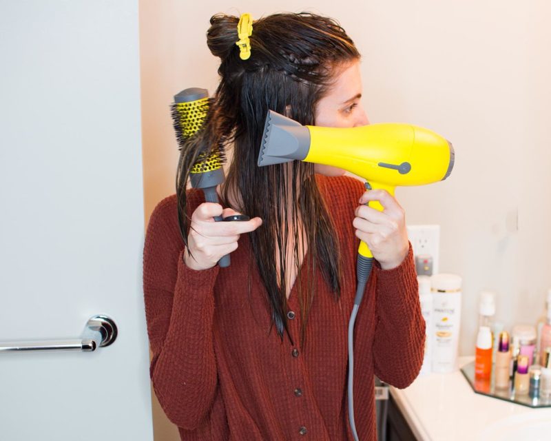 How to give yourself a DIY Blowout.